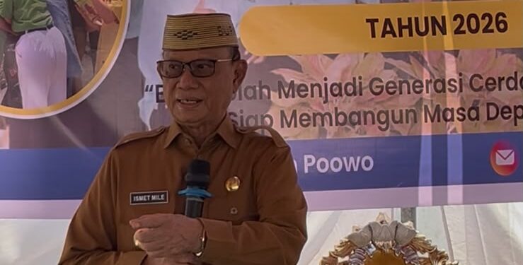 Bupati Bone Bolango, Ismet Mile saat menghadiri penilaian lomba perpustakaan desa/kelurahan Provinsi Gorontalo tahun 2026 di Perpustakaan An-Nur Desa Poowo Kecamatan Kabila, Bone Bolango, Senin (14/9/2026).
