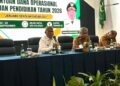 Bupati Ismet Mile saat membuka Bimbingan Teknis Pengelolaan Dana Bantuan Operasional Satuan Pendidikan (BSOP) Tahun 2026 di Grand Q Hotel Kota Gorontalo, Selasa (22/9/2026).