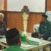 Ketua PCNU Bone Bolango Suleman Adadau saat melakukan pertemuan dengan Bupati Bone Bolango Ismet Mile di Ruang Kerja Bupati, Kamis (24/9/2026). (F. Munifa/Diskominfo)