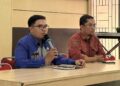 Sekretaris Dinas Komunikasi dan Informatika Bone Bolango, Sukriyanto Katili saat membuka sosialisasi pengelolaan layanan SP4N-LAPOR di lingkungan Pemerintah Kabupaten Bone Bolango tahun 2026 yang digelar di Aula Tolopani Bappeda Litbang Bone Bolango, 24 sampai 25 September 2026. (F. Enno/Diskominfo)