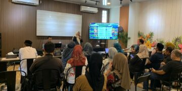 Kepala Bappeda Litbang Bone Bolango, Sri Mulyani Lalijo pada Sosialisasi Rencana Pembangunan Kawasan Perdesaan yang dihadiri jajaran OPD dan unsur terkait di Naffil Cafe dan Resto, Jumat (2/10/2026). (F.Lili/Bappeda)