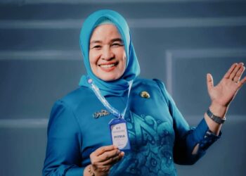 Pitria Deu, Kepala SMP Negeri 1 Kabila, Kabupaten Bone Bolango, mengukir prestasi dengan meraih Juara I pada ajang Apresiasi Guru dan Tenaga Kependidikan (GTK) 2026 tingkat Provinsi Gorontalo.