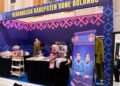 Dekranasda Bone Bolango saat ikut serta dalam pameran di sela-sela agenda kunjungan Istri Wakil Presiden RI, Selvi Ananda Gibran Rakabuming, bersama rombongan Solidaritas Perempuan untuk Indonesia (SERUNI) Kabinet Merah Putih di Gedung GPCC Kota Gorontalo, Selasa (13/10/2026). (F. Istimewa)